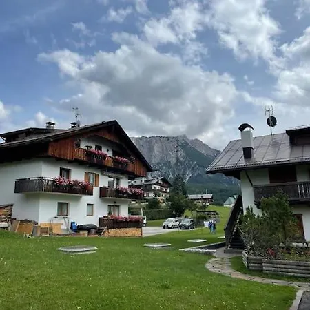 Casa Pizzo A Cortina *